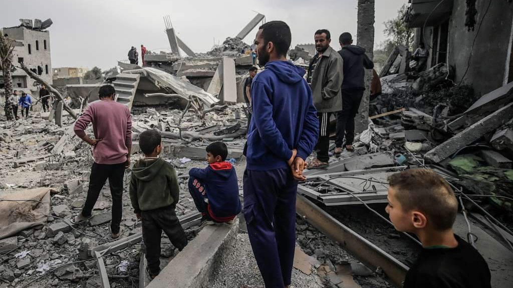 Nastavljeni izraelski napadi na Gazu: Petero Palestinaca ubijeno u bombardovanju kuće