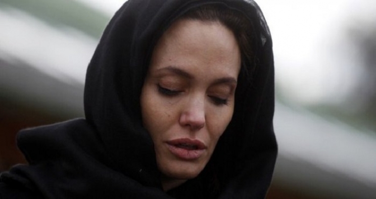 Angelina Jolie o Hatidži Mehmedović: Neumorno je 23 godine tražila istinu i pravdu