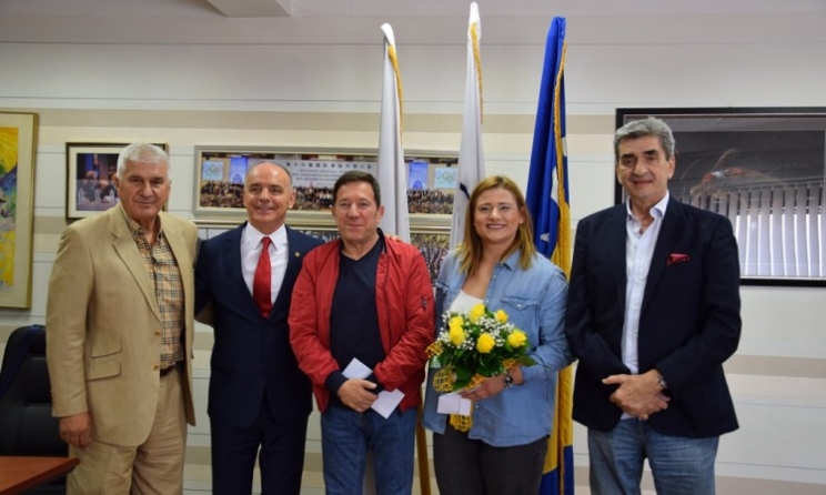 OKBiH nagradio Larisu Cerić sa 10.000 KM za evropsko srebro u Minsku