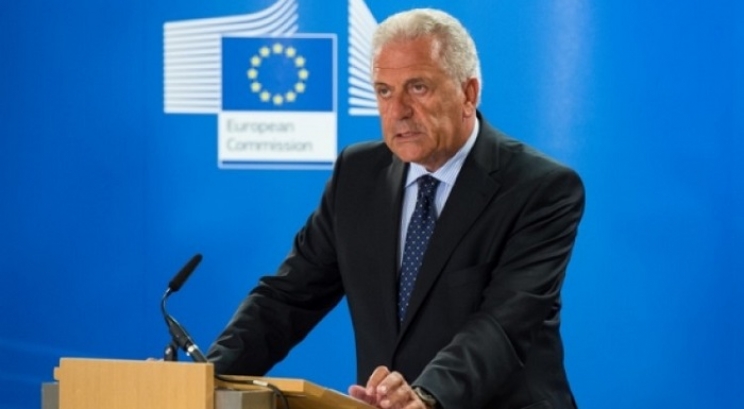 Avramopoulos traži od članica EU da prihvate plan o prijemu migranata