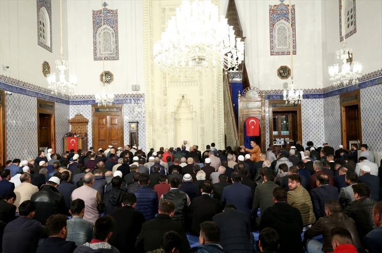 Vjernici u džamijama širom Turske učili dove za pobjedu turske vojske u operaciji “Izvor mira“