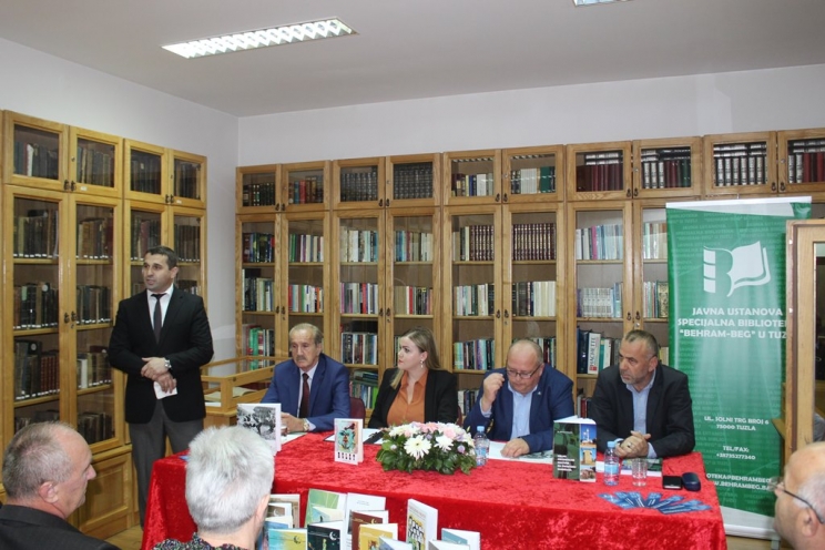 U Biblioteci ''Behram-beg'' promovirane tri knjige u izdanju Biblioteke ''Dositej Obradović'' iz Novog Pazara