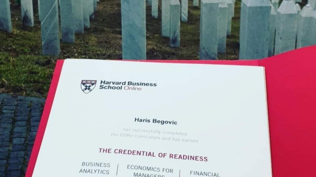 Haris Begović diplomu posvetio žrtvama genocida