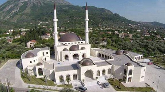 Crna Gora: Bez dnevnih i džuma namaza zbog korona virusa