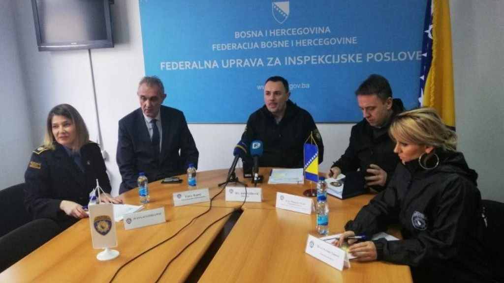 Ajdinović: Danas počinje obavezna 14-dnevna izolacija svih koji uđu u BiH