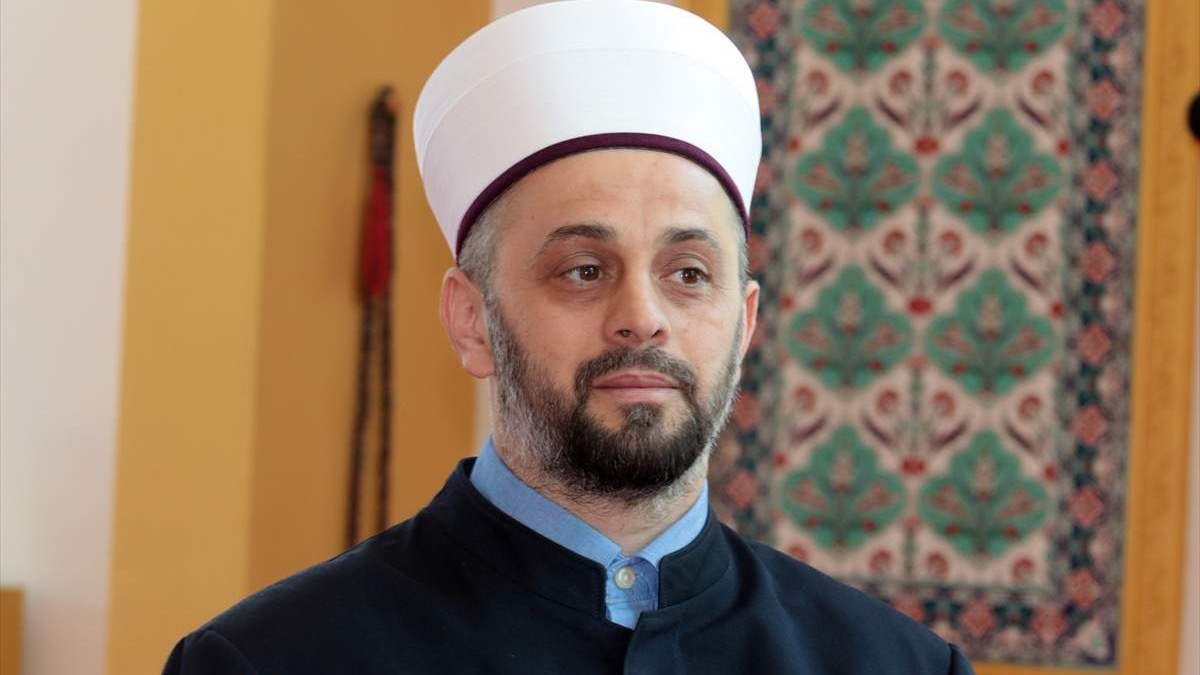 Esnaf efendija Imamović, imam Svijetle džamije u Tuzli: Zapostavili smo pozivanje u vjeru 