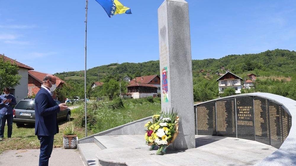 Obilježena 28. godišnjica zločina u mjestima Suha i Zalužje kod Bratunca