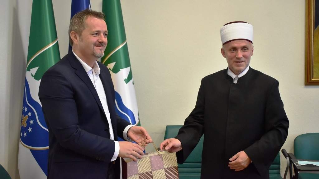 Muftija Kudić posjetio gradsku upravu Cazin i gradonačelnika Ogreševića