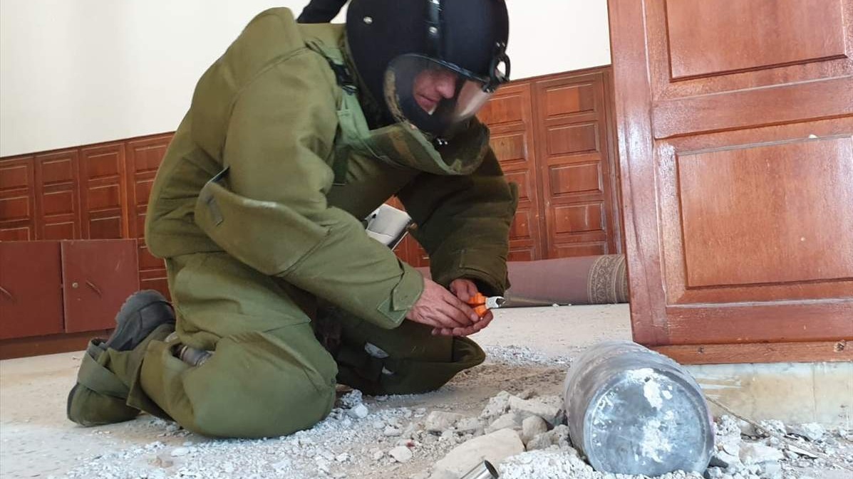 Tim OS Turske uništio granatu koju su Haftarovi militanti ispalili na džamiju