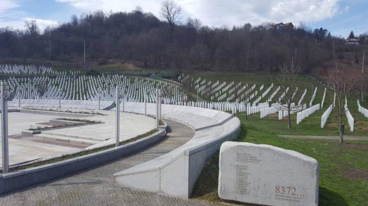 Memorijalni centar Srebrenica -Otvoren javni poziv za isticanje uslužnih servisa