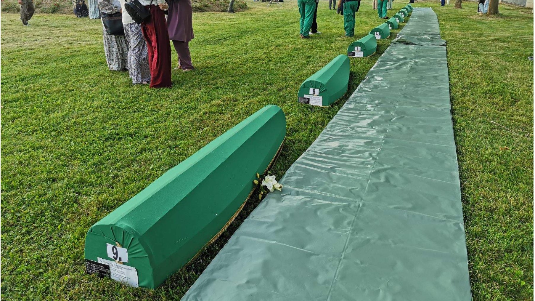 Potočari: Dženaza za devet žrtava genocida u Srebrenici