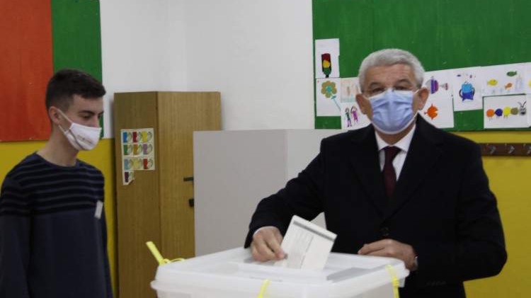 Šefik Džaferović glasao u Zenici