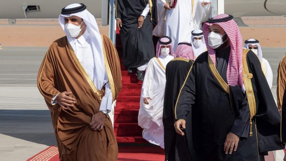 Saudijski princ Bin Salman srdačno dočekao katarskog emira Al Thanija