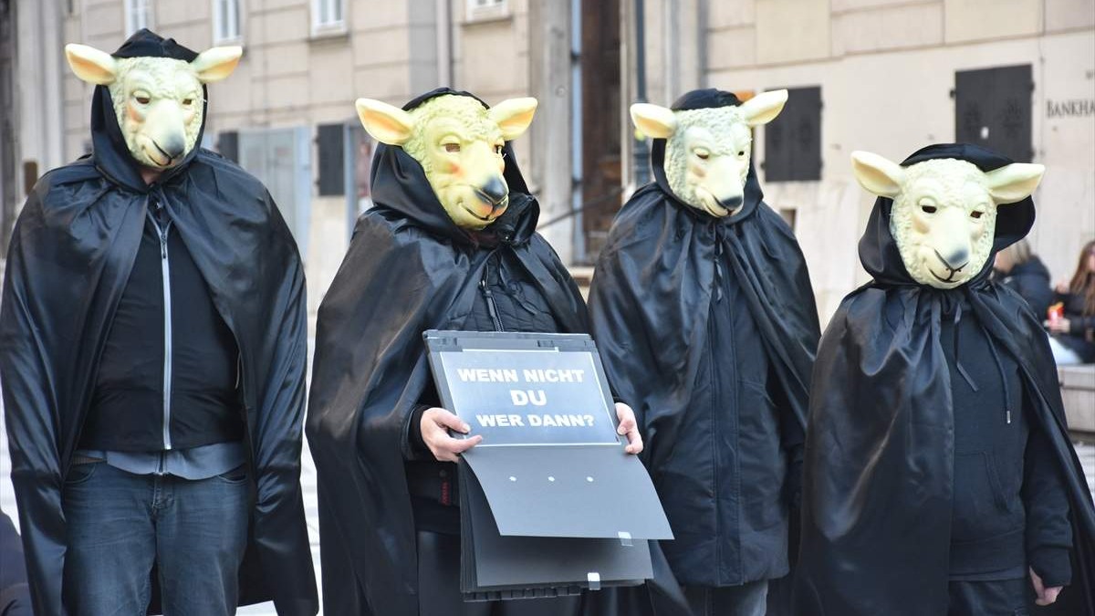 Građani Beča nezadovoljni mjerom obaveznog nošenja FFP2 maske