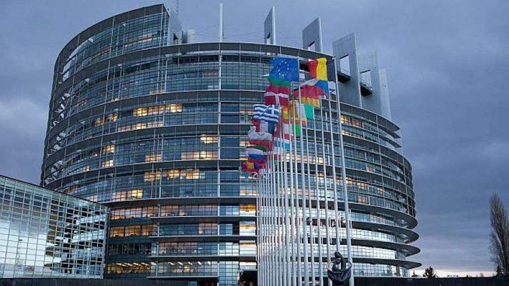 EU će tražiti negativan COVID-19 test za sva putovanja izvan Unije