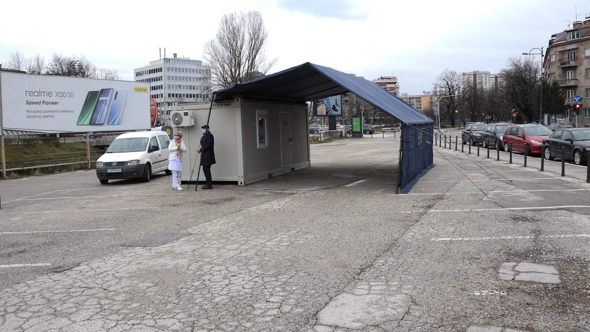 U Sarajevu s radom počinje drive-in punkt za testiranje na koronavirus