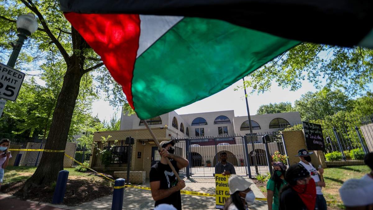 SAD: Protest podrške Palestincima ispred izraelske ambasade u Washingtonu