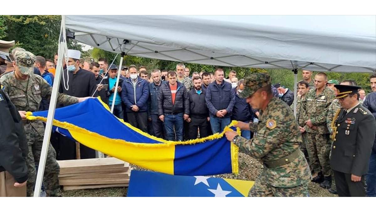 Ispraćen uz vojne počasti: Klanjana dženaza kadetu OSBiH Saidu Hasanoviću