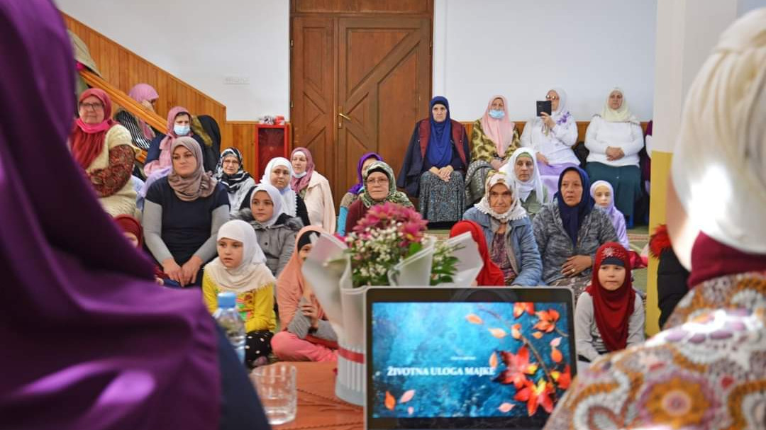 MIZ Tuzla: Edukativni program za žene u džematu Solina i Šehidskoj džamiji u Petrovicama