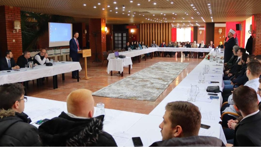 Zenica: Seminar "Njegovanje vjerskog, nacionalnog i institucionalnog identiteta"