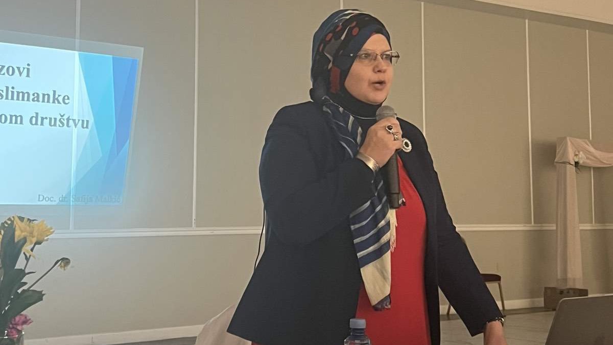 IZBSA: Dr. Safija Malkić održala predavanje o temi "Izazovi muslimanke u savremenom društvu"