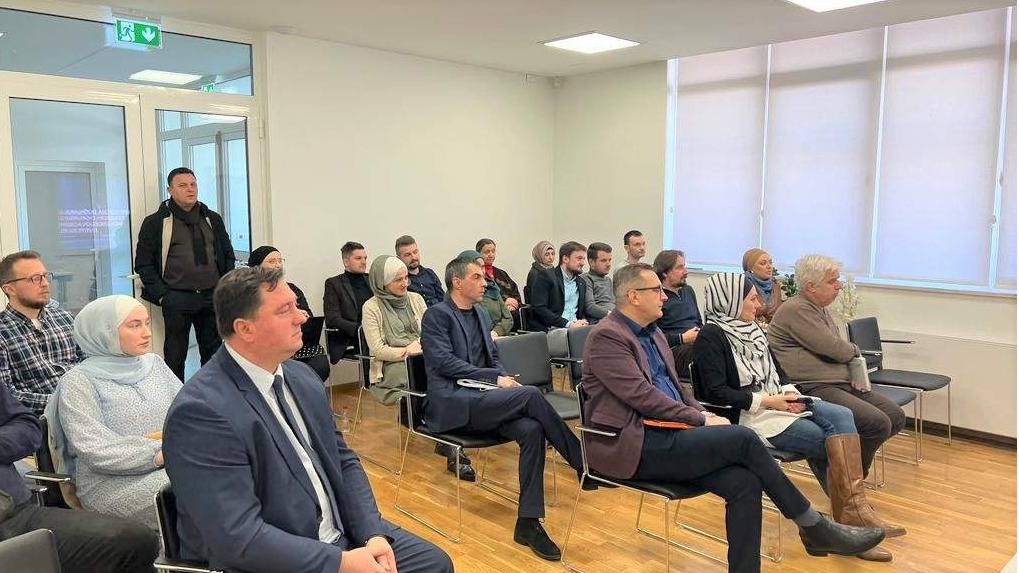 Media centar Islamske zajednice: Održana edukacija o diskriminaciji Bošnjaka u medijskom diskursu u RS