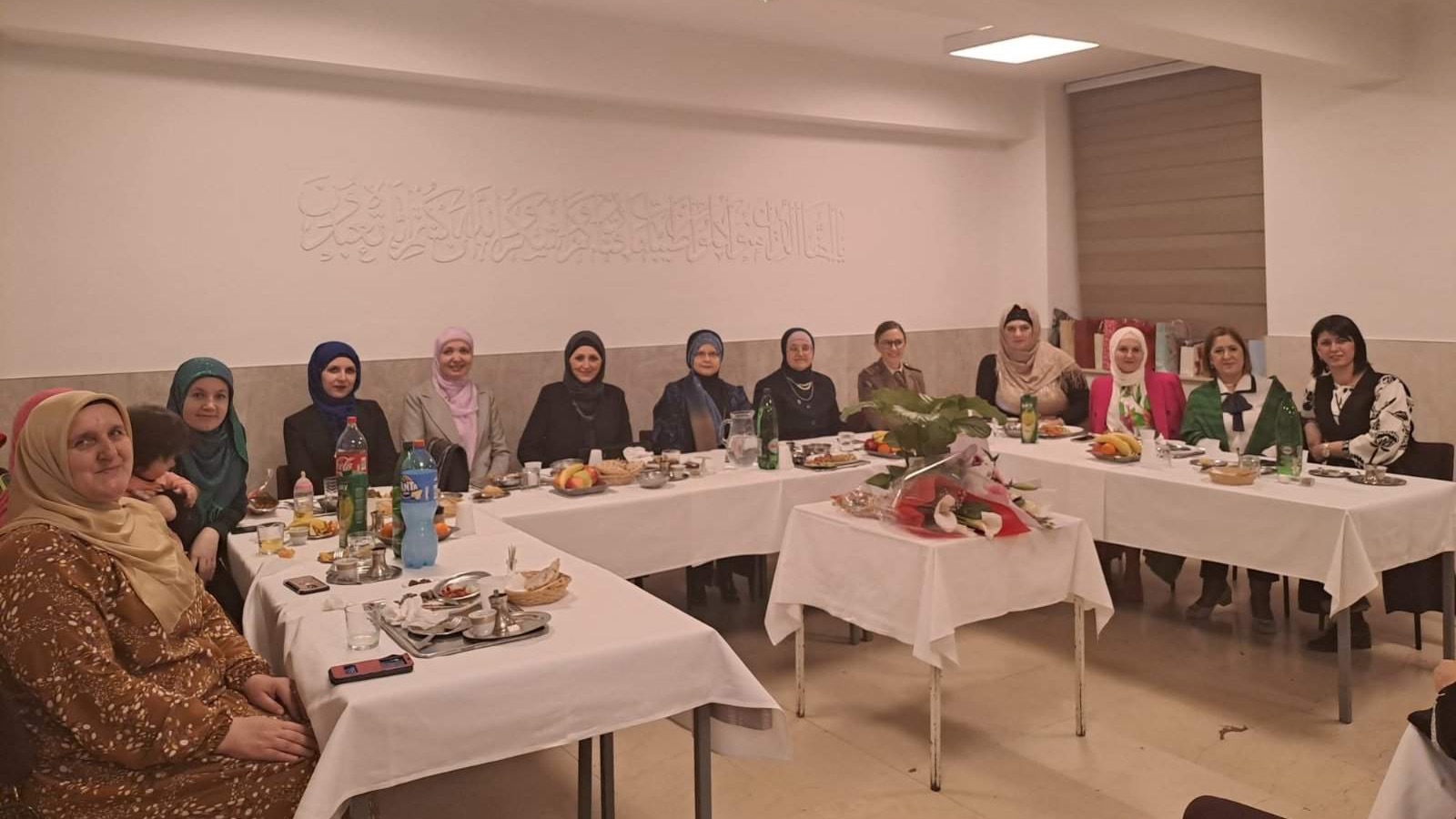Sarajevo: Upriličen tradicionalni iftar Odjela za brak i porodicu Rijaseta Islamske zajednice