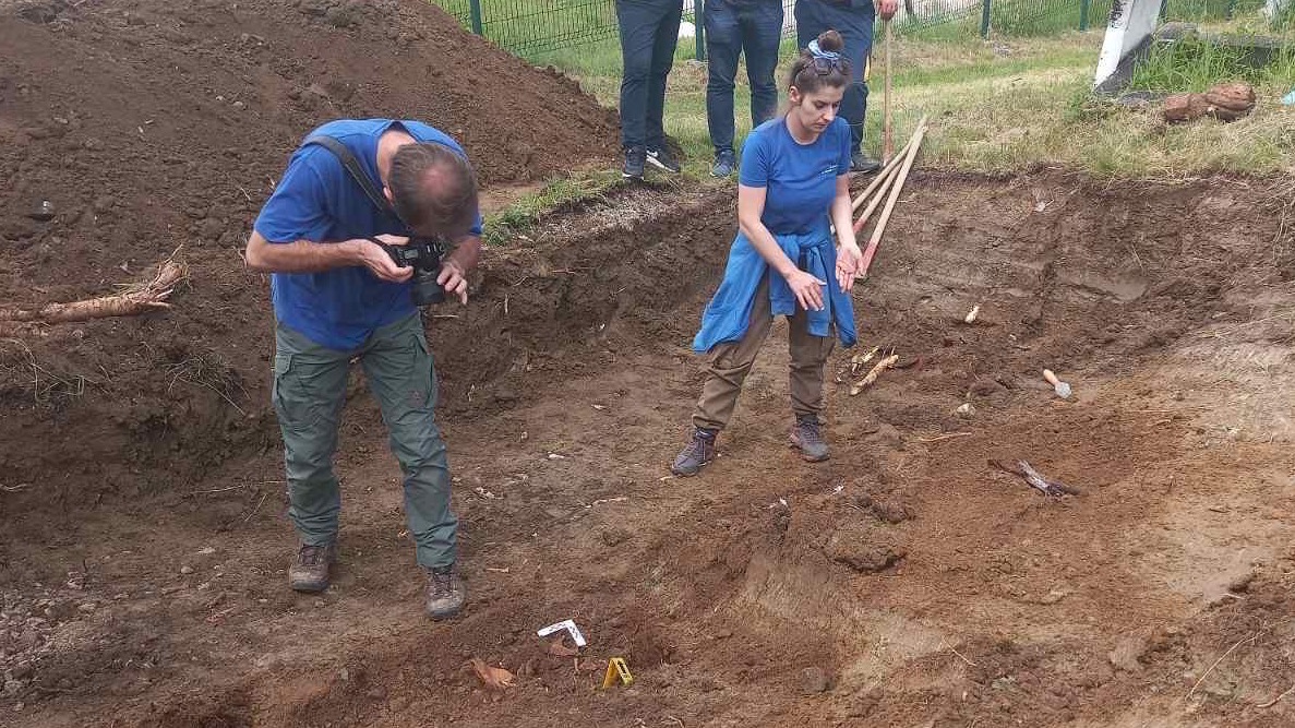 Višegrad: Na mezarju Stražište vrše se istražne radnje i ekshumacije
