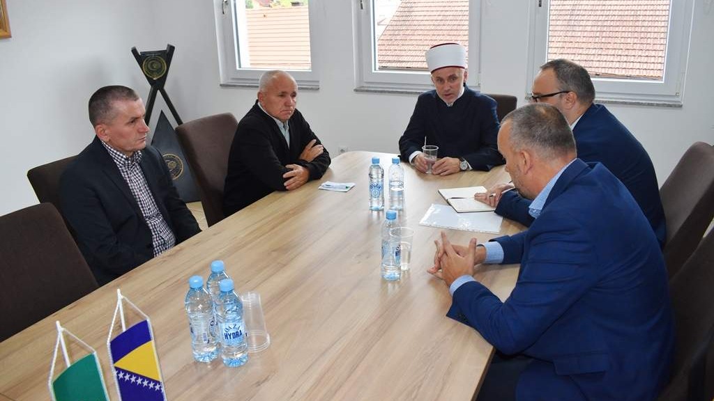 Muftija Kudić u Bužimu razgovarao sa majorom Edhamom Eminićem