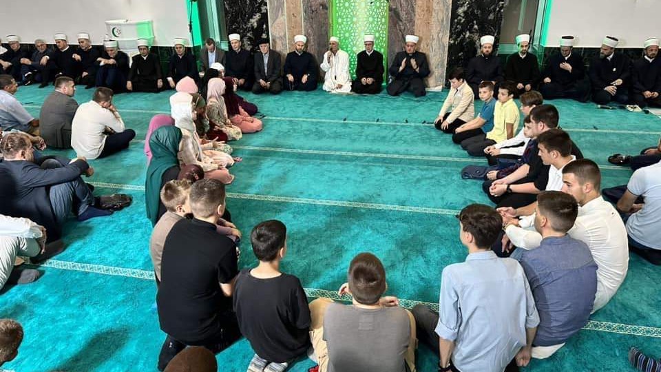 Muftijstvo tuzlansko: Centralna mevludska svečanost održana u džamiji "Kralj Abdullah"