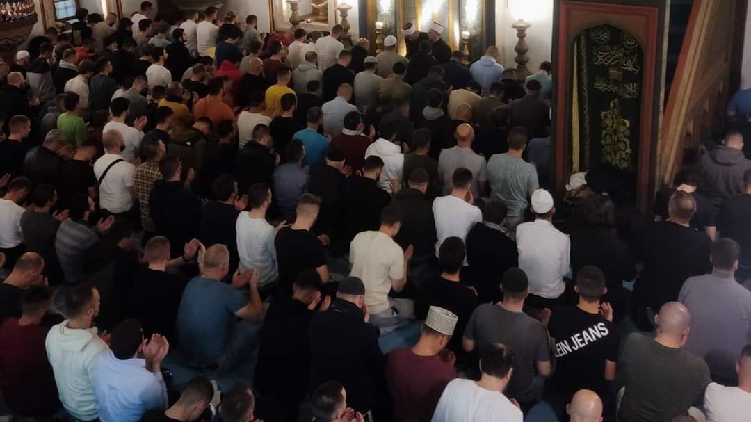 Noćni namaz i dova za Gazu u Carevoj džamiji u Sarajevu