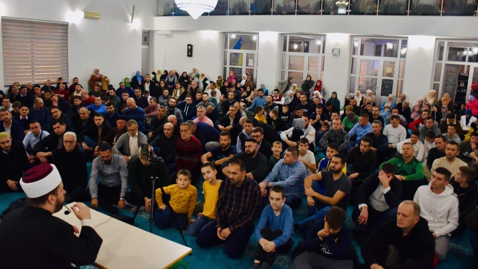 Edukacija u sarajevskim džamijama: U proteklih 40 dana održano 30 predavanja