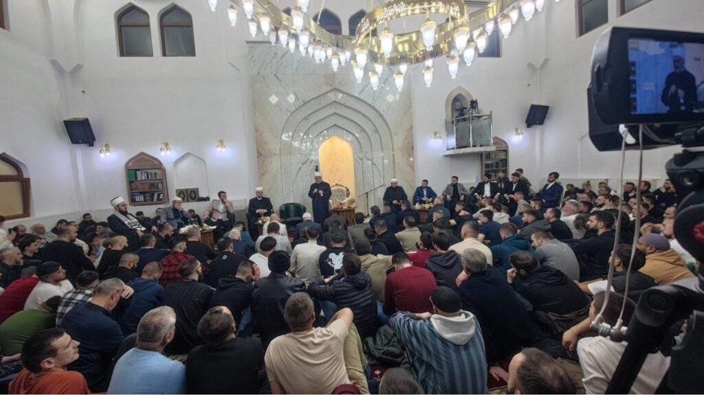 Održana Večer Kur’ana u Hadži Mehovoj džamiji