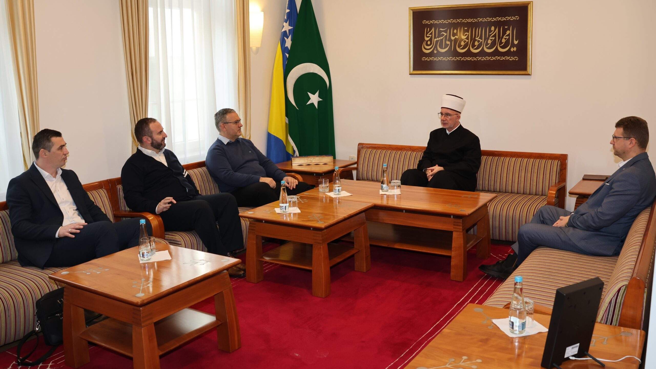 Muftija Fazlović održao sastanak s predstavnicima MIZ Tuzla 