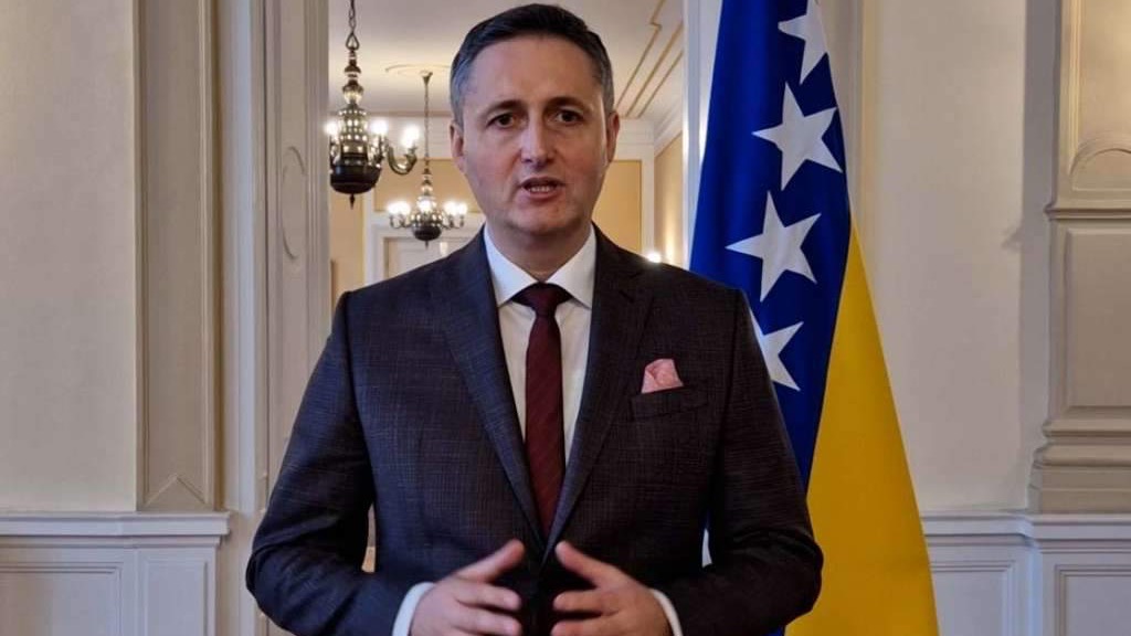 Bećirović: Mi, članovi Predsjedništva BiH, treba da čuvamo državne interese Bosne i Hercegovine