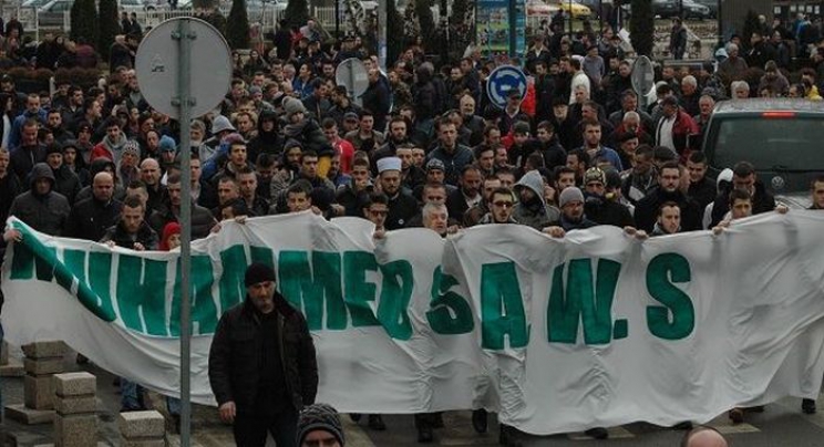 Novi Pazar: Protestna šetnja zbog karikatura Poslanika Muhammeda a.s.