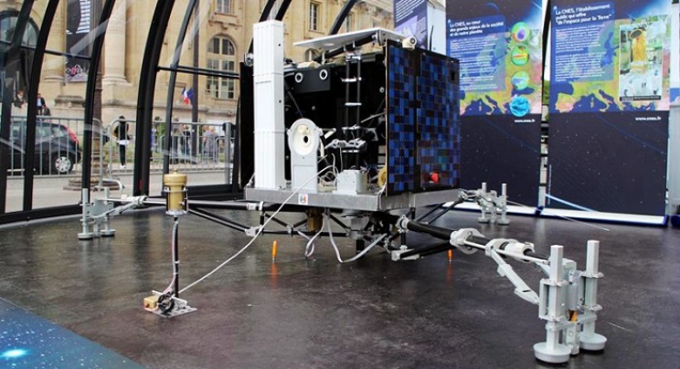 Maketa sonde Philae izložena u Parizu