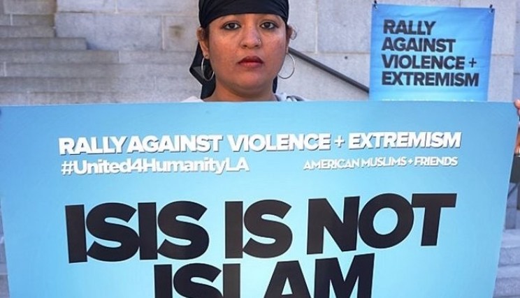 Američki muslimani na skupu u Los Angelesu: Islam je vjera mira i protivnik terorizma