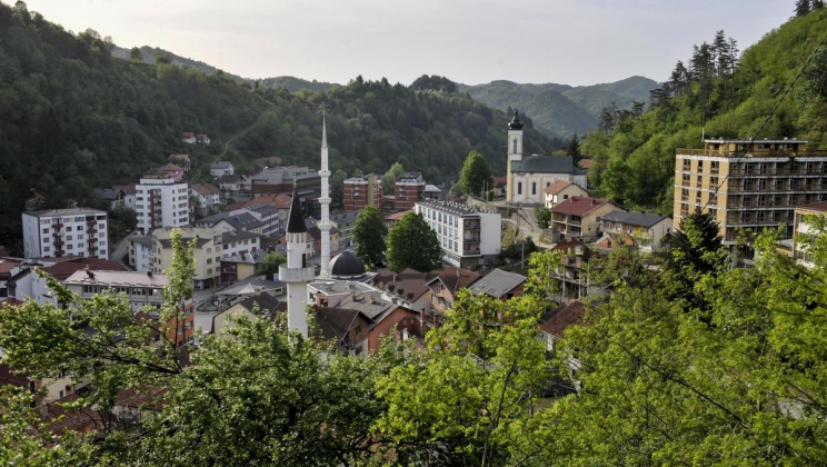 Bošnjačka djeca u Srebrenici nisu dobila đačke knjižice