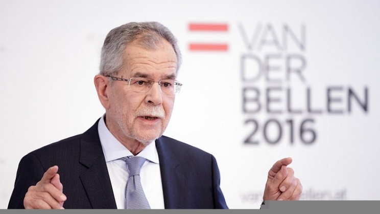 Radikalni Hofer poražen: Van der Bellen novi predsjednik Austrije