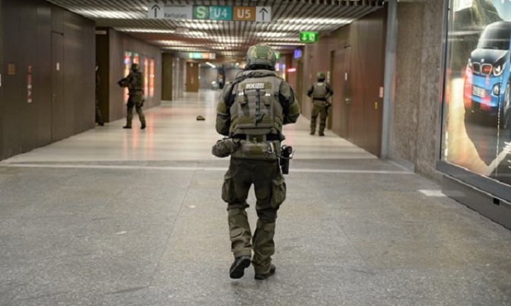 Traje evakuacija glavne željezničke stanice u Minhenu, šest osoba ubijeno