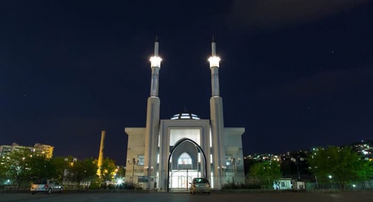 U Istiklal džamiji na Otoci večeras bogat program Lejletul-kadra i tespih-namaz