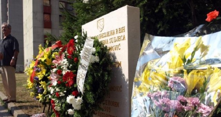 Obilježena 22. godišnjica masakra u ulici Geteova 4