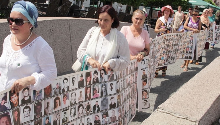 Protest ˝Žena Srebrenice˝: Traženje nestalih predugo traje