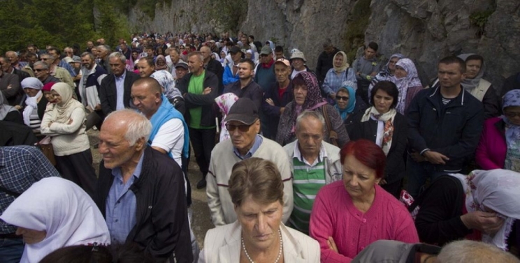 25. godišnjica masakra na Korićanskim stijenama: Da se nikada nikome ne ponovi