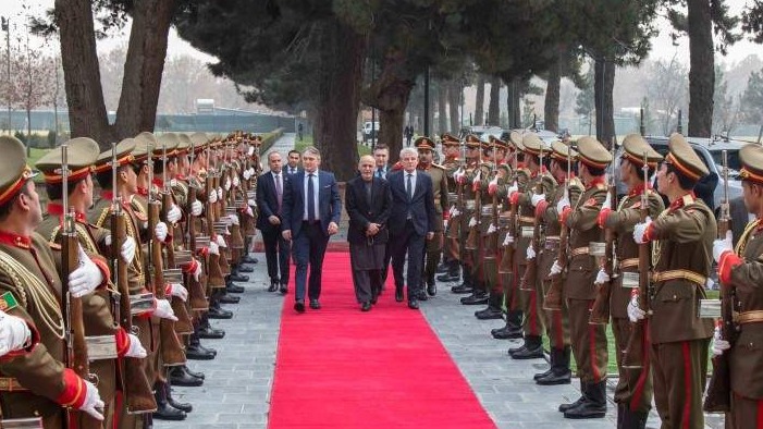 Komšić i Džaferović u Kabulu dočekani uz najviše državne počasti
