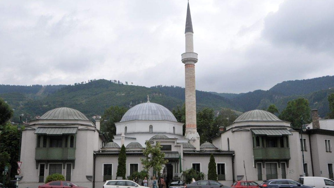 Reisu-l-ulema osudio napad na imama džamije i novinara Nedžada Latića