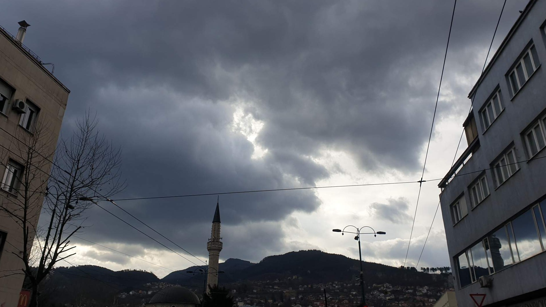 Narandžasto upozorenje zbog nepovoljnih vremenskih prilika u BiH