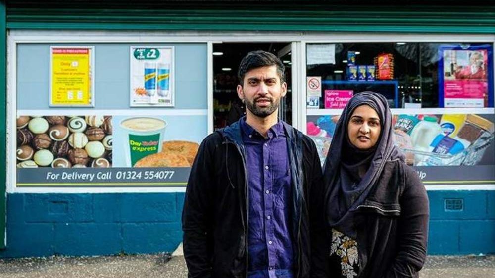 Škotska: Muslimanski par osvojio srca u epidemiji korona virusa