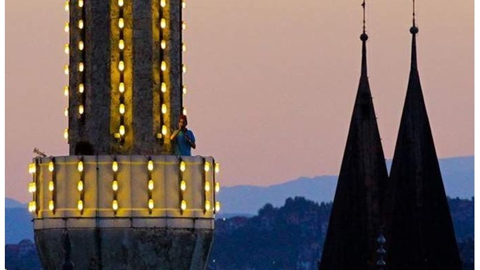 Lejletu-l-Bedr nastupa večeras s akšamom